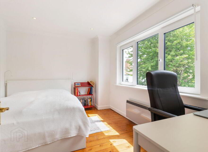 2 Strand Mews, Lea Road, Sandymount, Sandymount, D04VX88