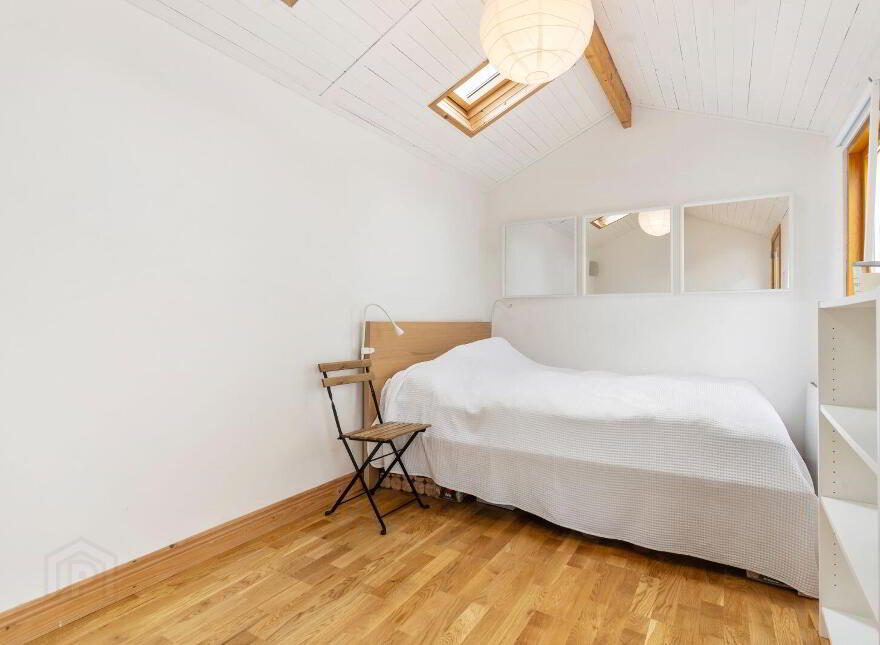 2 Strand Mews, Lea Road, Sandymount, Sandymount, D04VX88