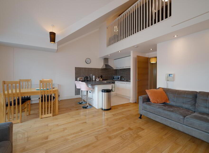 Apt 302, 2 William Street South, Belfast, BT1 4FJ