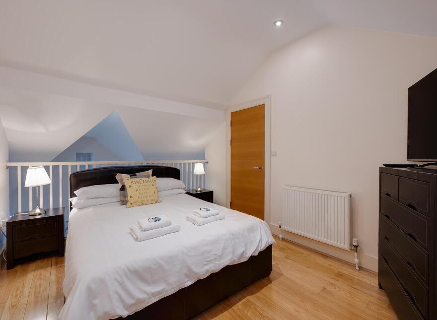 Apt 302, 2 William Street South, Belfast, BT1 4FJ