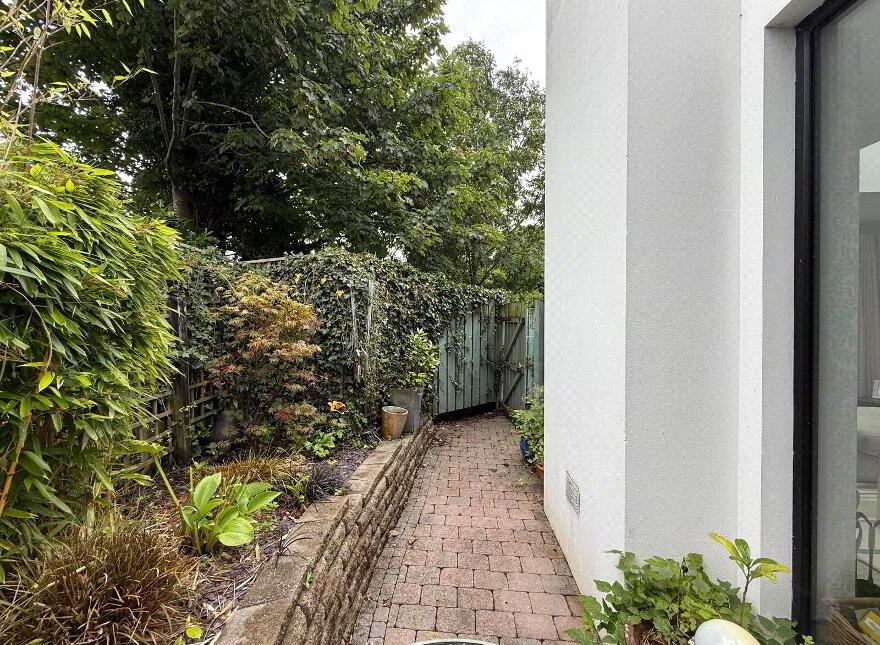 7 Culmore Square, Derry City, BT48 8GF