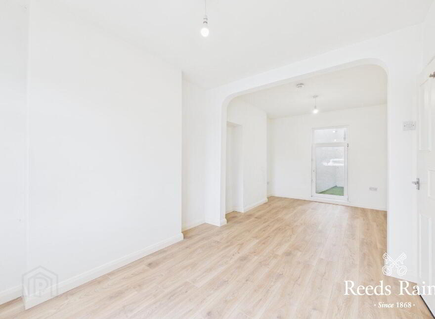 27 Belfast Road, Bangor, BT20 3PW