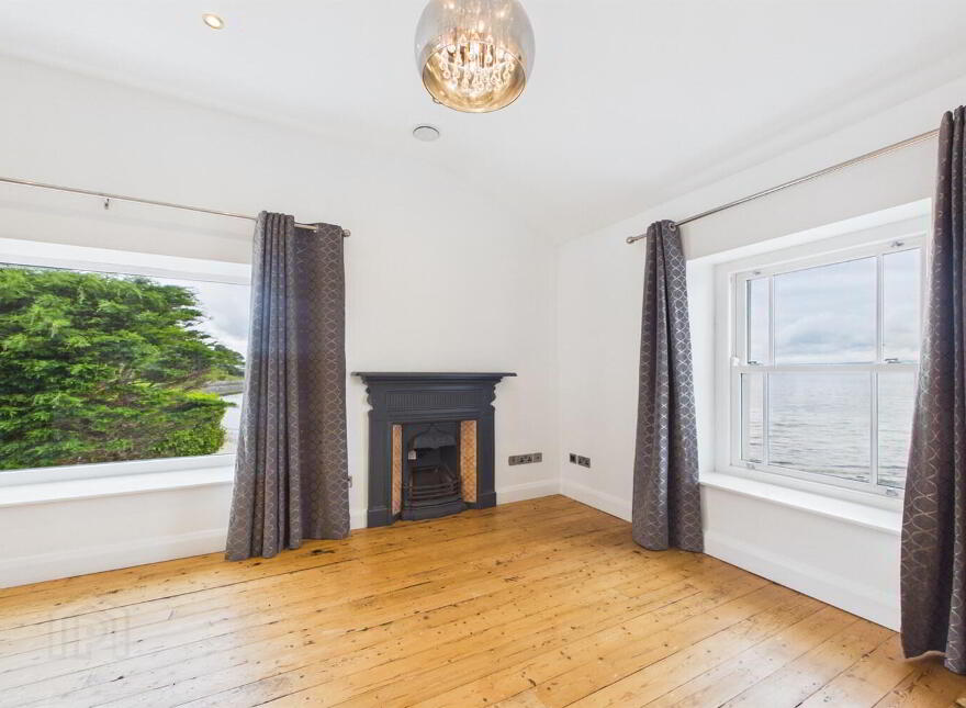 Apt 2 Pier House, 1 Seafront Road, Holywood, BT18 0BB
