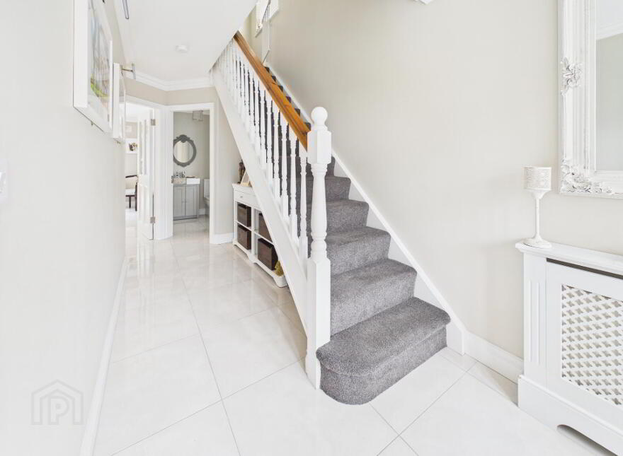 27 Farnamurray Close, Nenagh, E45K540