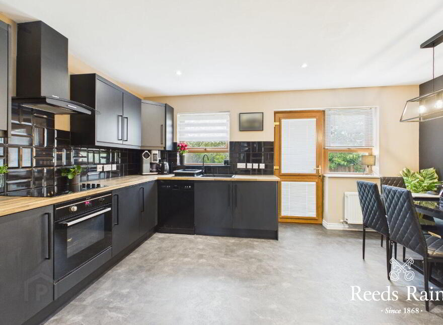 100 Stonebridge Avenue, Conlig, Newtownards, BT23 7QT