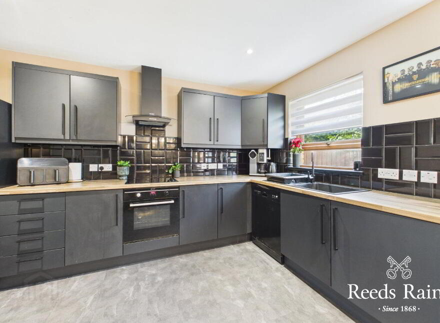 100 Stonebridge Avenue, Conlig, Newtownards, BT23 7QT
