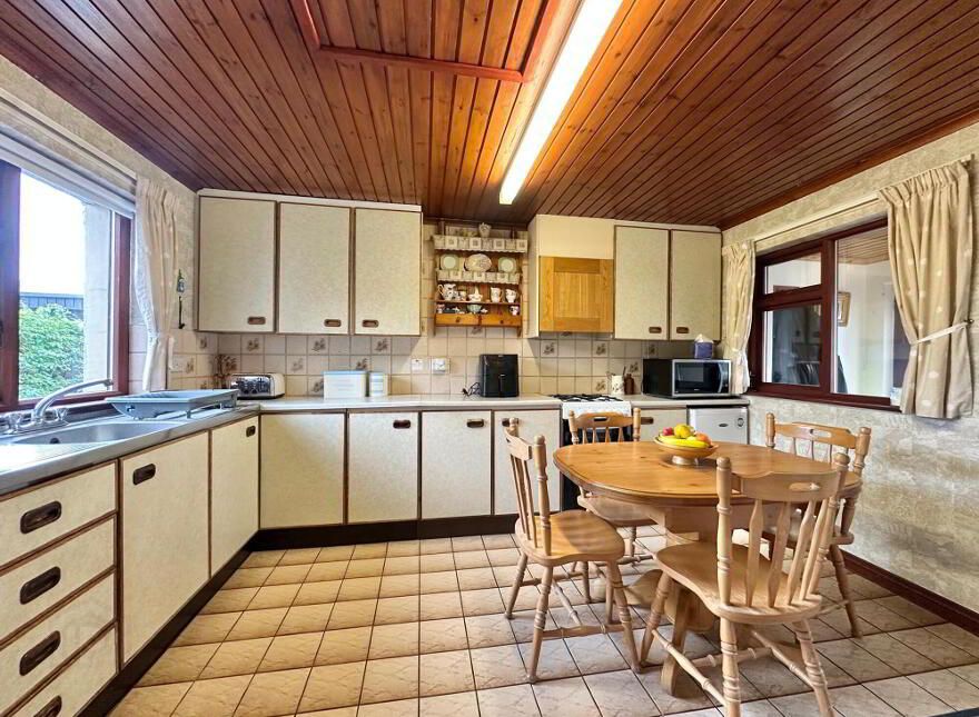 68 Hillhead Road, Toomebridge, BT41 3SP