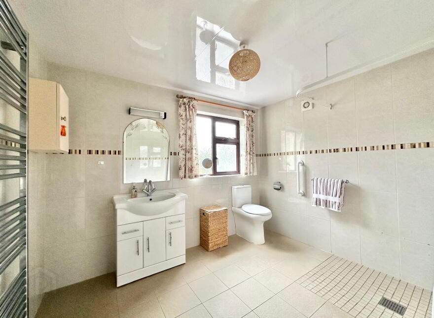 68 Hillhead Road, Toomebridge, BT41 3SP