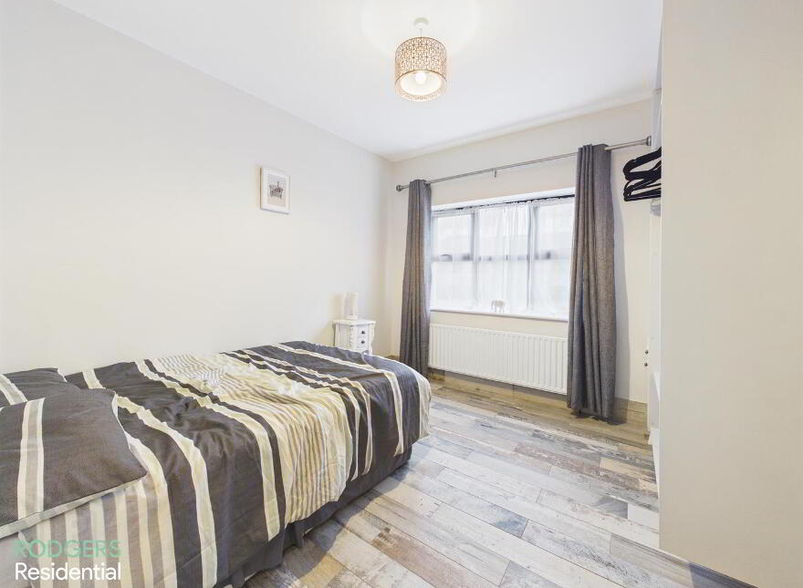292 Belfast Road, Dundonald, Belfast, BT16 1UE