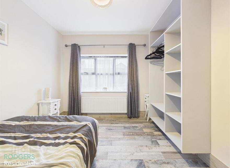 292 Belfast Road, Dundonald, Belfast, BT16 1UE