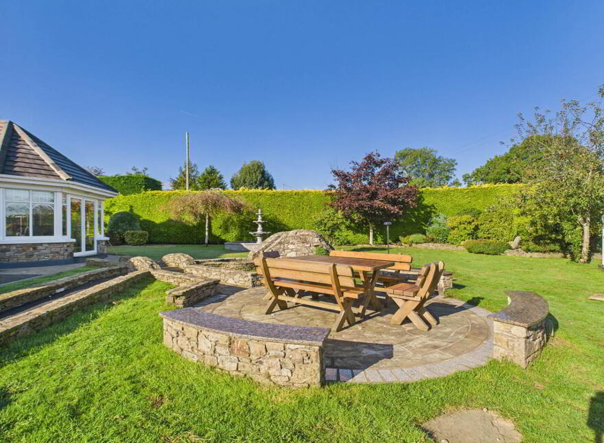 Cregmore House, Ballyknock, Carrick-On-Suir, E32T263