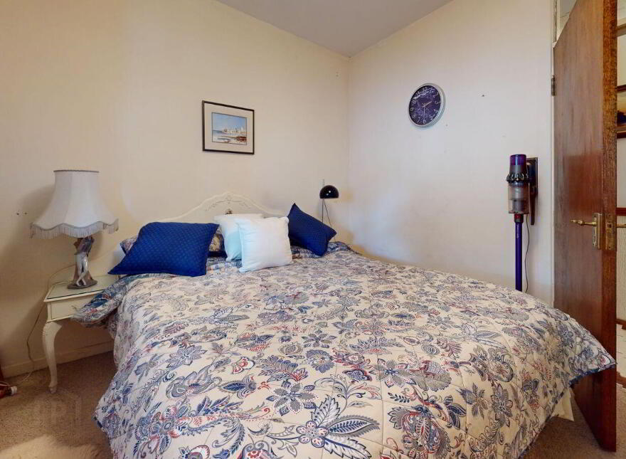 Thorndale, Coolree, Y35PNT3