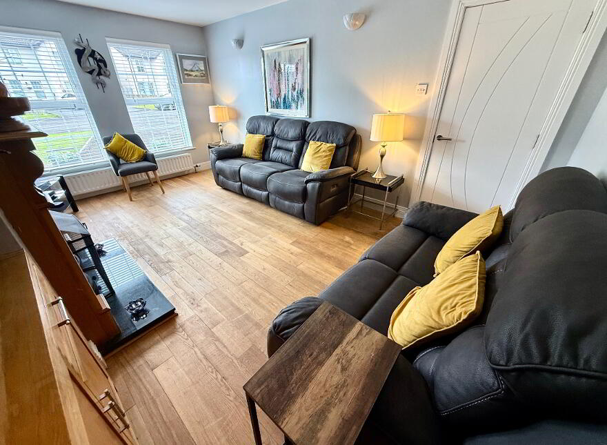 63 Thornhill Park, Derry, BT48 8PB