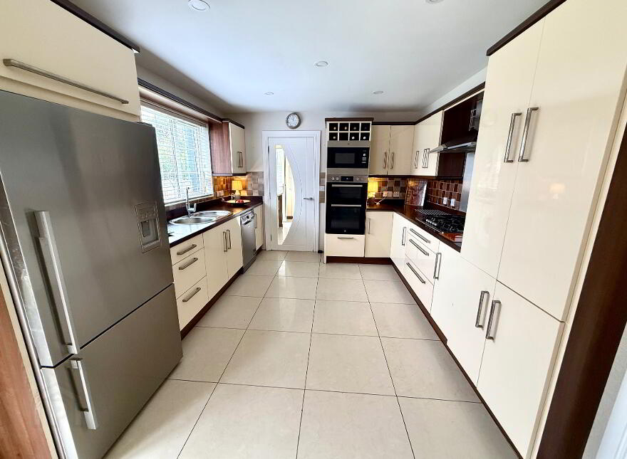 63 Thornhill Park, Derry, BT48 8PB