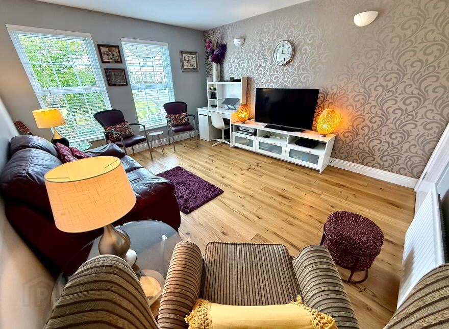 63 Thornhill Park, Derry, BT48 8PB