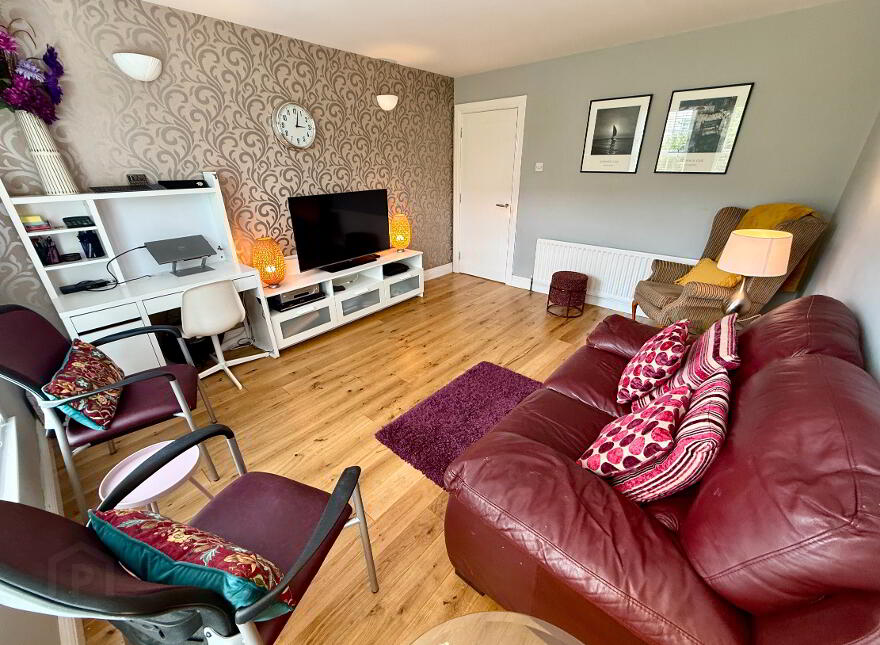 63 Thornhill Park, Derry, BT48 8PB