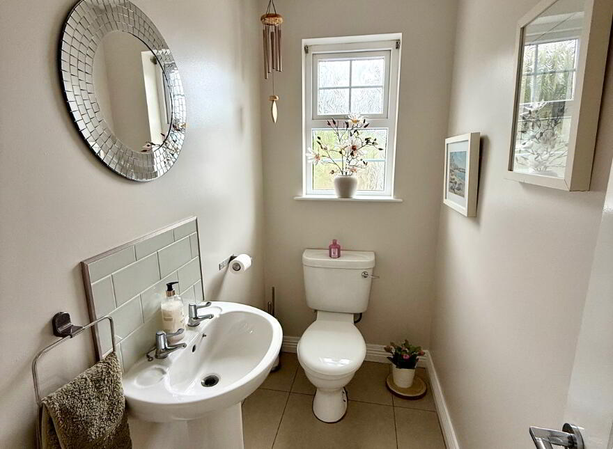 63 Thornhill Park, Derry, BT48 8PB
