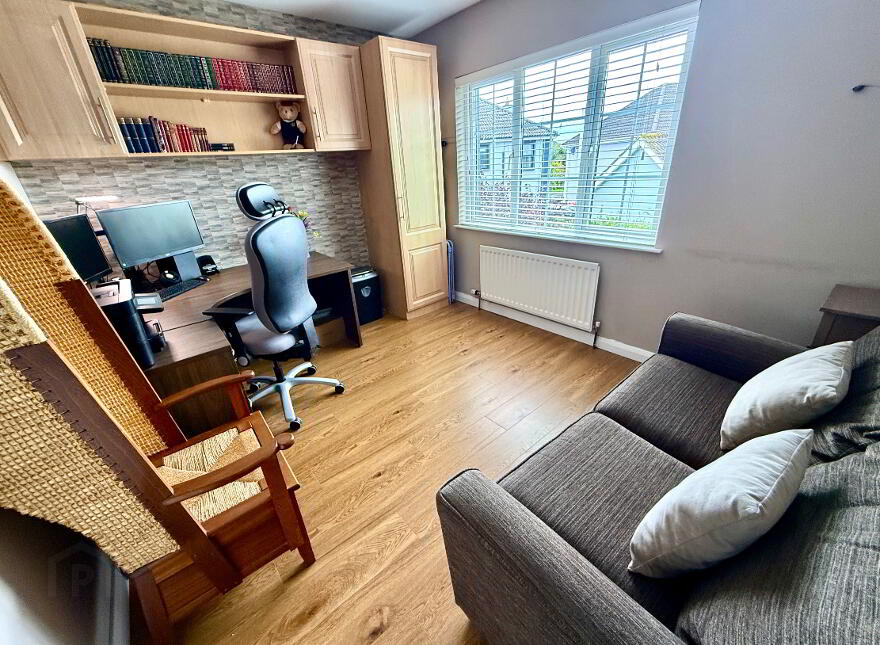 63 Thornhill Park, Derry, BT48 8PB
