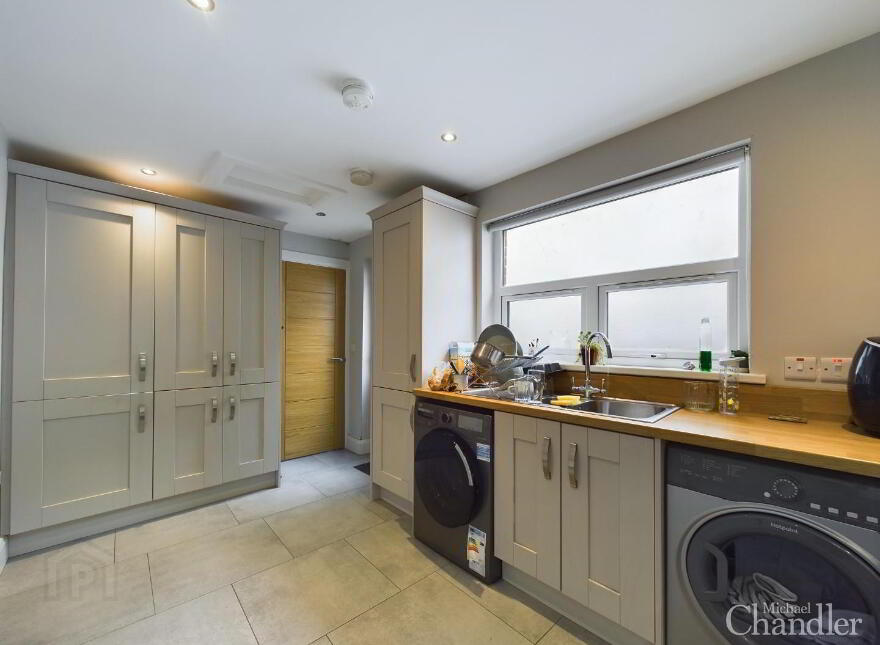 29 Hatfield Street, Belfast, BT7 2FB