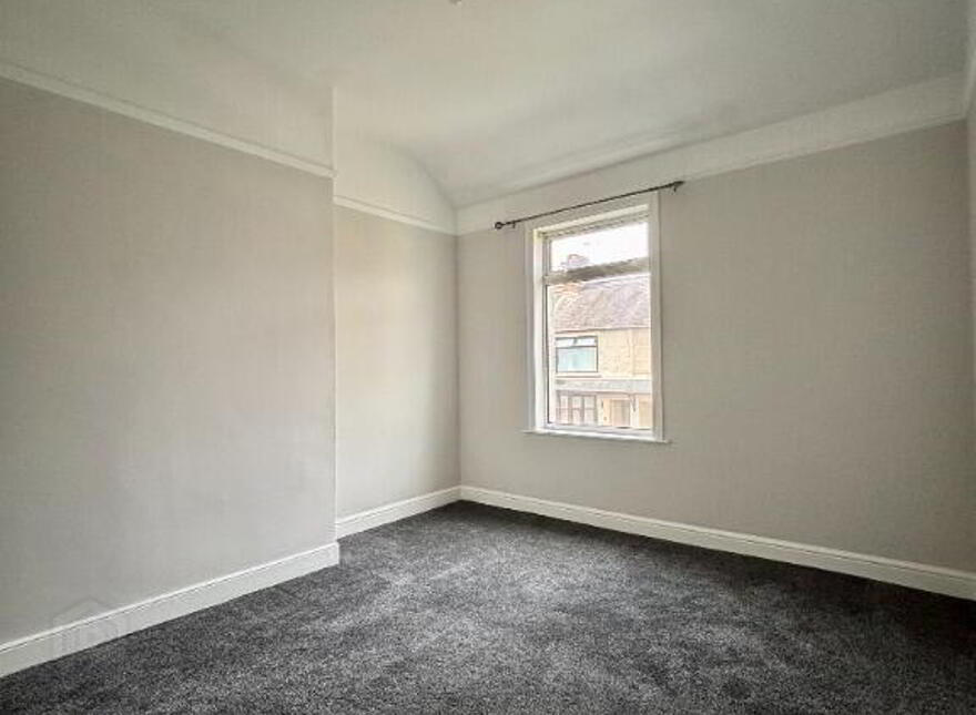 2 Ravenhill Parade, Belfast, BT6 8NU