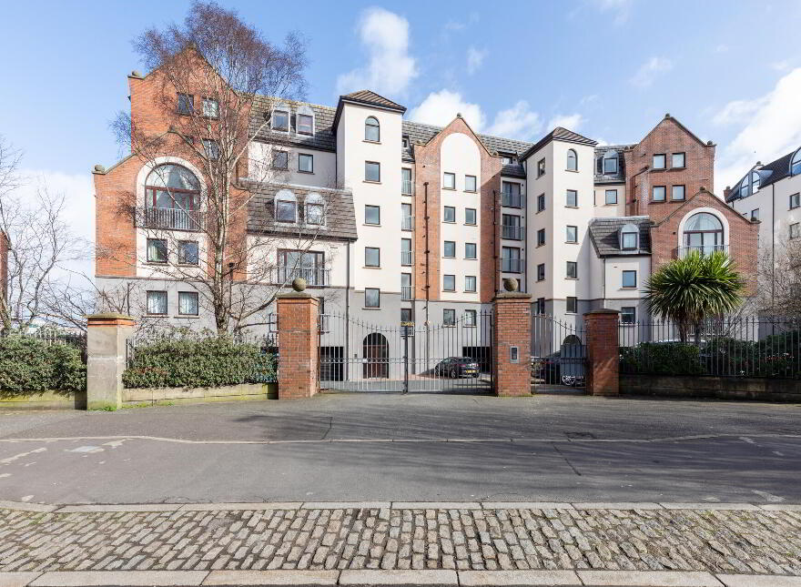 66 St Johns Wharf, 1-3 Laganbank Road, Belfast, BT1 3LT