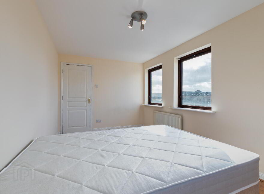 66 St Johns Wharf, 1-3 Laganbank Road, Belfast, BT1 3LT