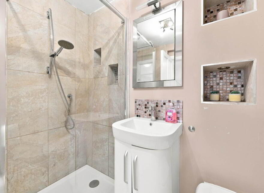 8 Ballyrolly Cottages, Millisle, Newtownards, BT22 2FE
