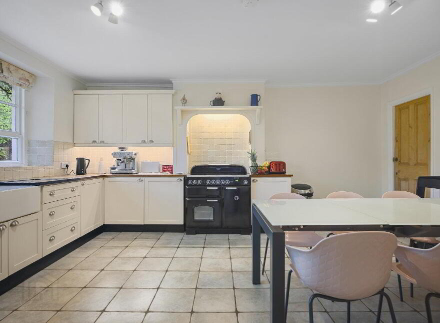 30 Ballycoan Road, Belfast, BT8 8LL