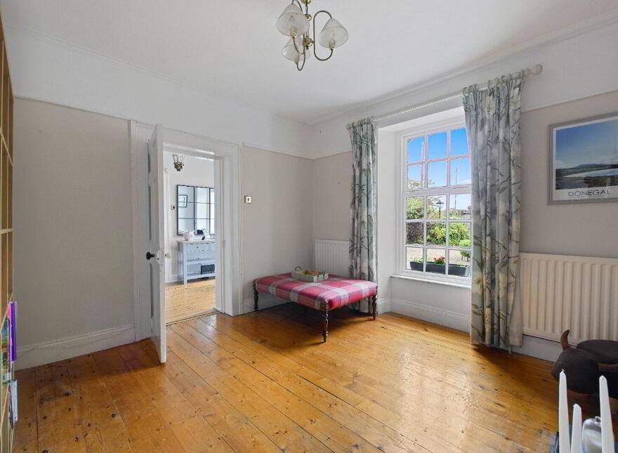 30 Ballycoan Road, Belfast, BT8 8LL