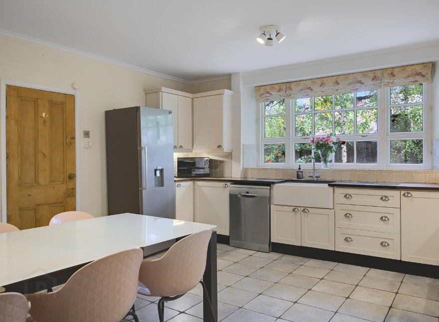 30 Ballycoan Road, Belfast, BT8 8LL