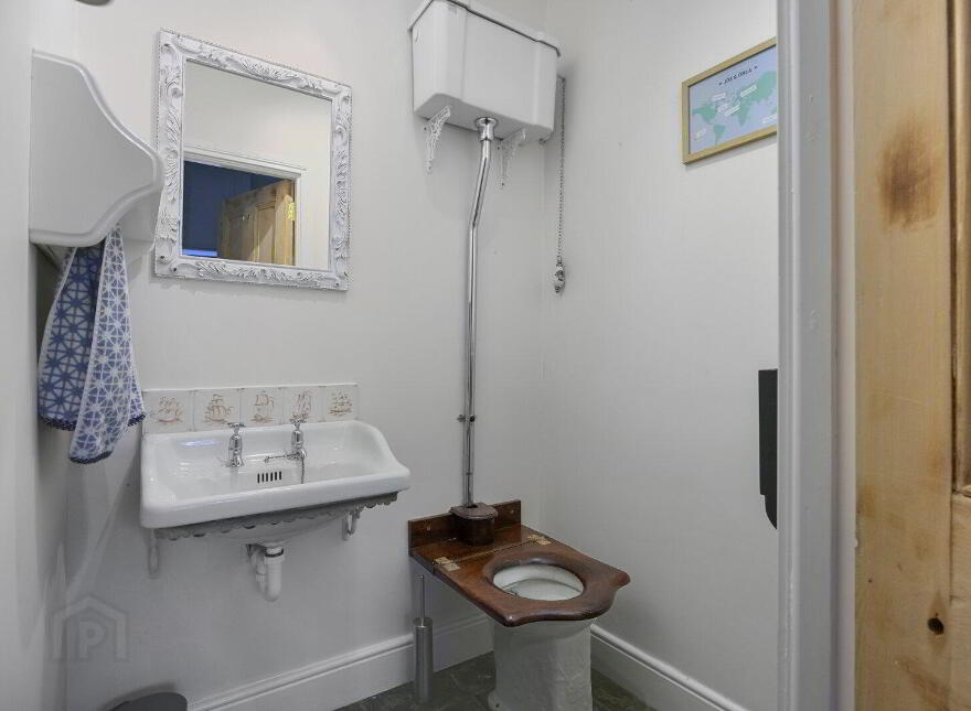 30 Ballycoan Road, Belfast, BT8 8LL