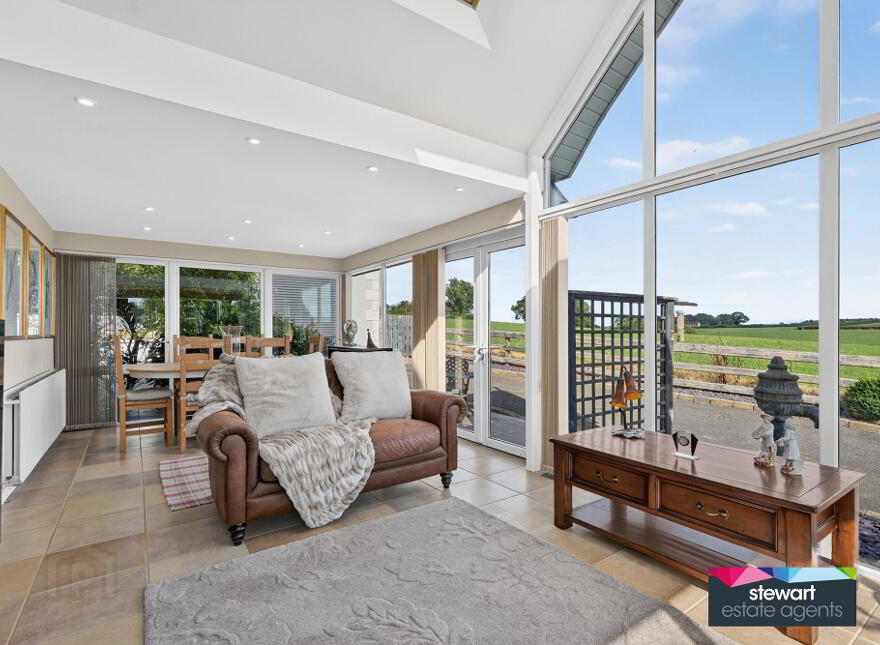57 Annaghanoon Road, Waringstown, BT66 7RZ