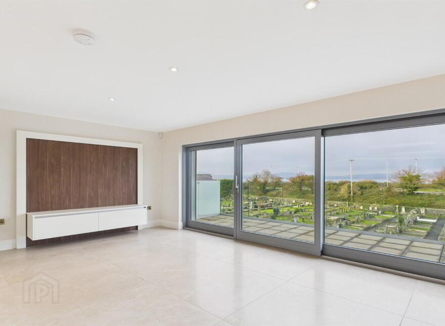 1 Priory Gate, Holywood, BT18 0FF