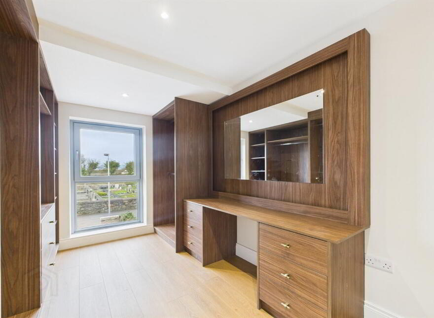 1 Priory Gate, Holywood, BT18 0FF