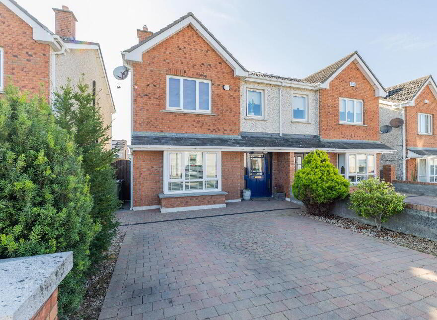 4 Castleland Park Avenue, Balbriggan, K32E938 photo