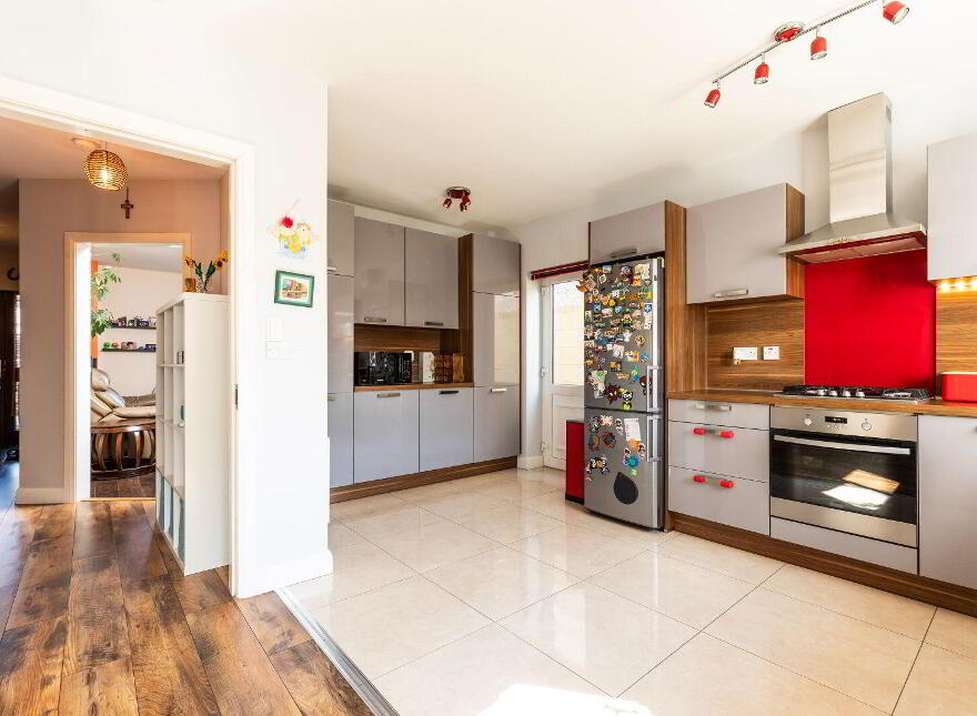4 Castleland Park Avenue, Balbriggan, K32E938
