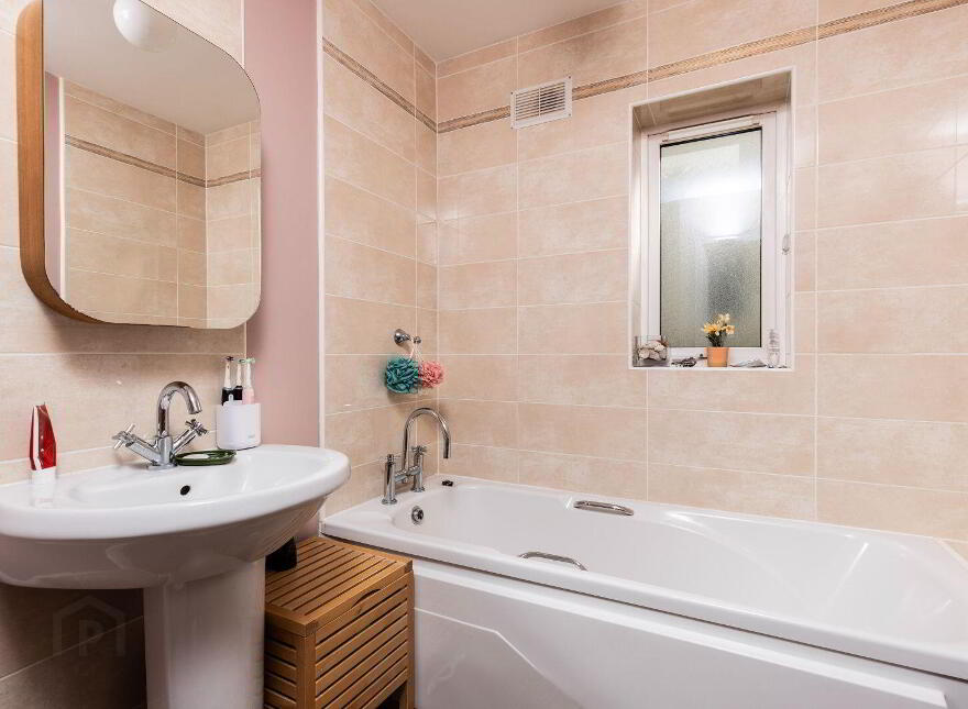 4 Castleland Park Avenue, Balbriggan, K32E938