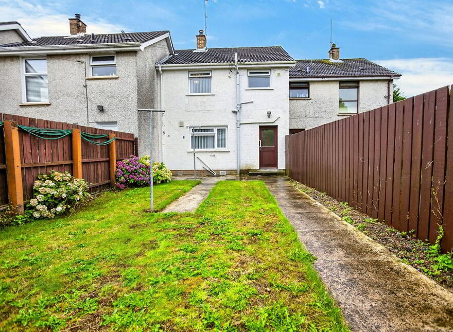 2 Meadowside, Antrim, BT41 4HD