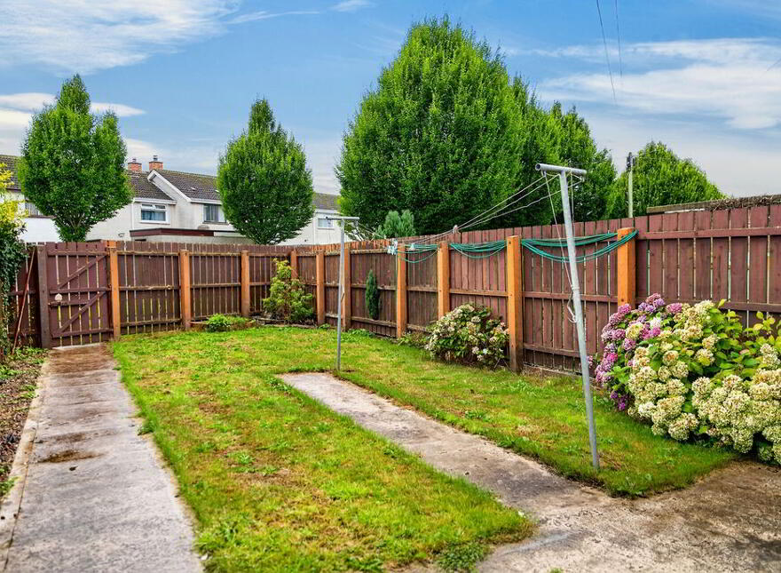 2 Meadowside, Antrim, BT41 4HD