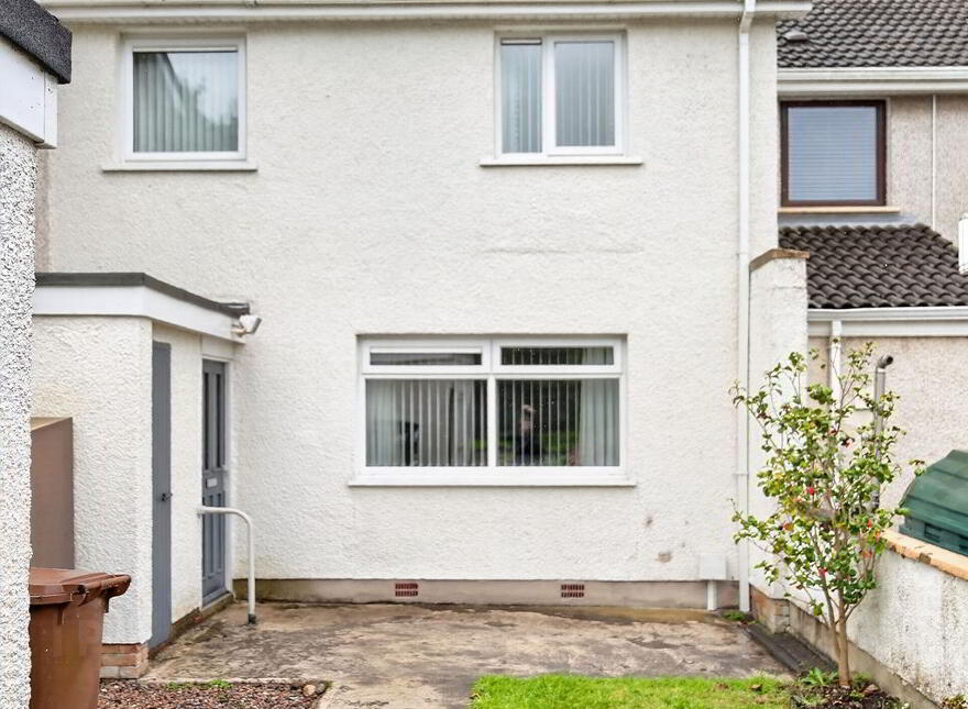 2 Meadowside, Antrim, BT41 4HD