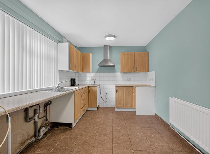 2 Meadowside, Antrim, BT41 4HD