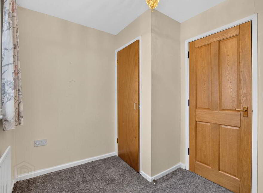 2 Meadowside, Antrim, BT41 4HD