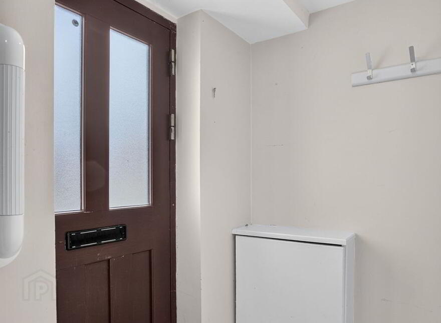 2 Meadowside, Antrim, BT41 4HD
