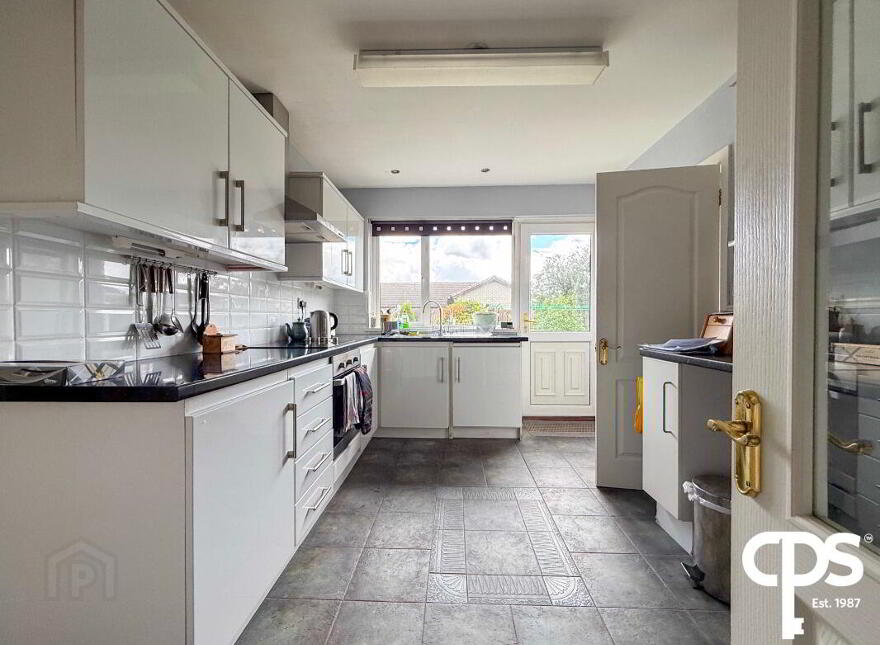6 Castle Avenue, Richhill, BT61 9QJ