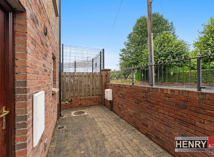 9 Cherrytree Court, Cunninghams Lane, Dungannon, BT71 6PN