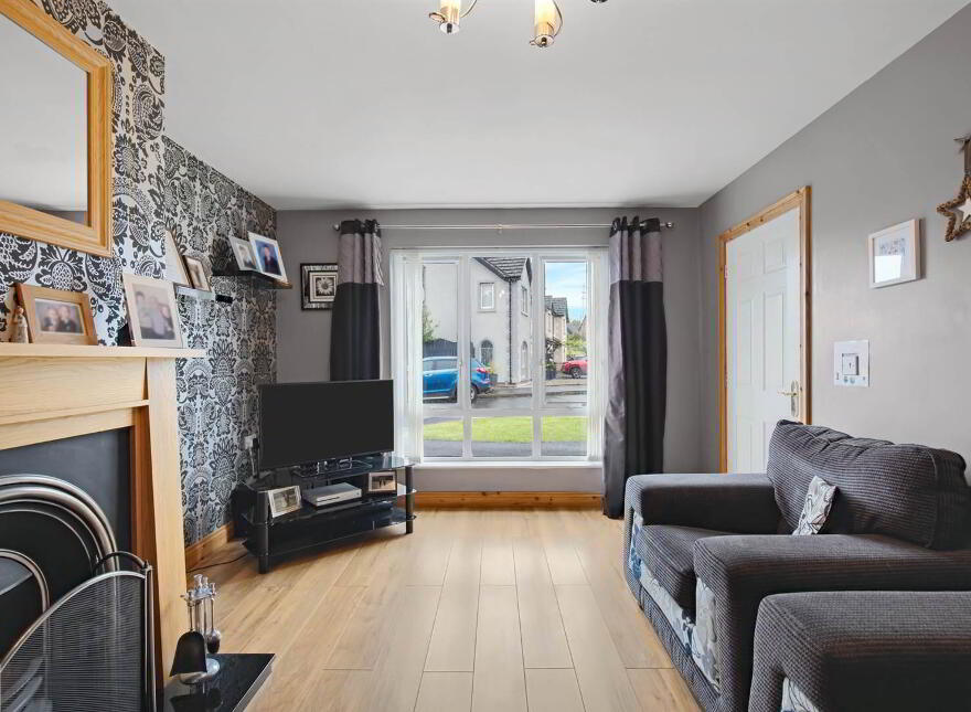 5 Porter Green Road, Larne, BT40 2UG