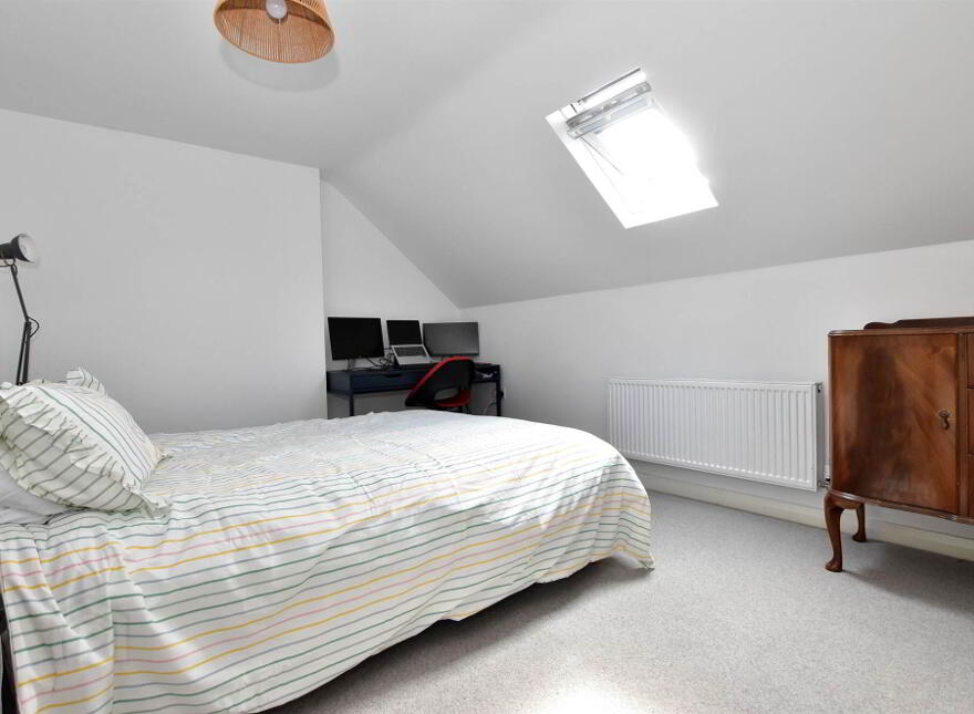 11 Mark Street, Newtownards, BT23 4DT