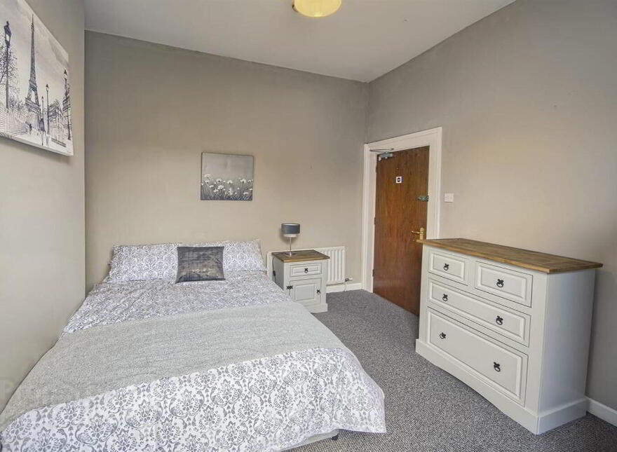 Room 3, 157 University Street, Belfast, BT7 1HR photo