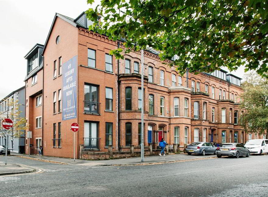 6, 117 University Street, Belfast, BT7 1HP