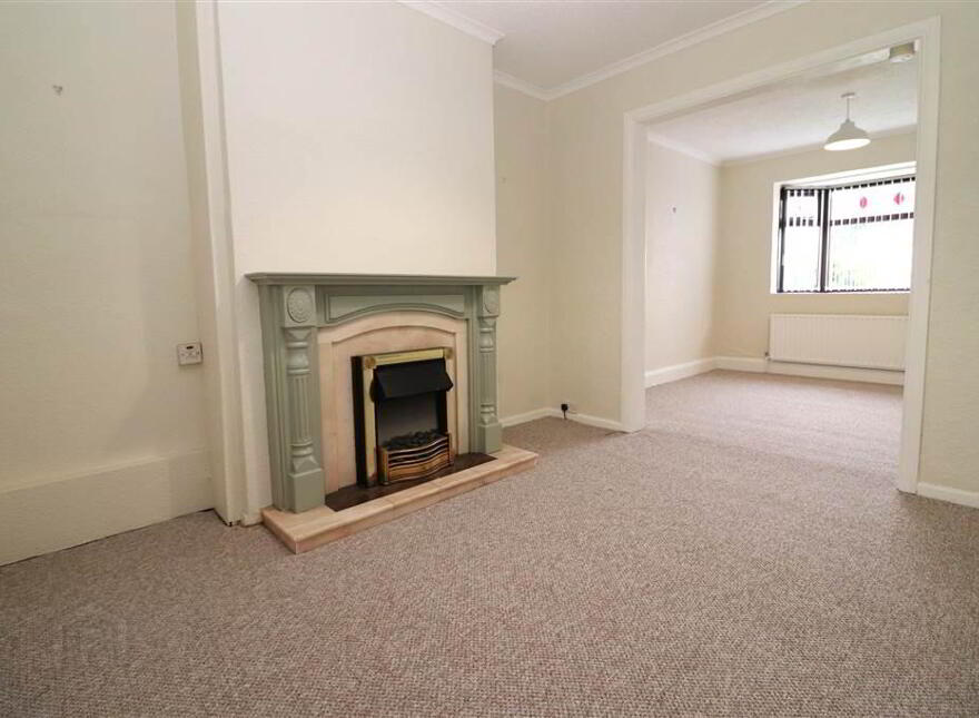 8 Delacherois Avenue, Grand Street, Lisburn, BT27 4TR